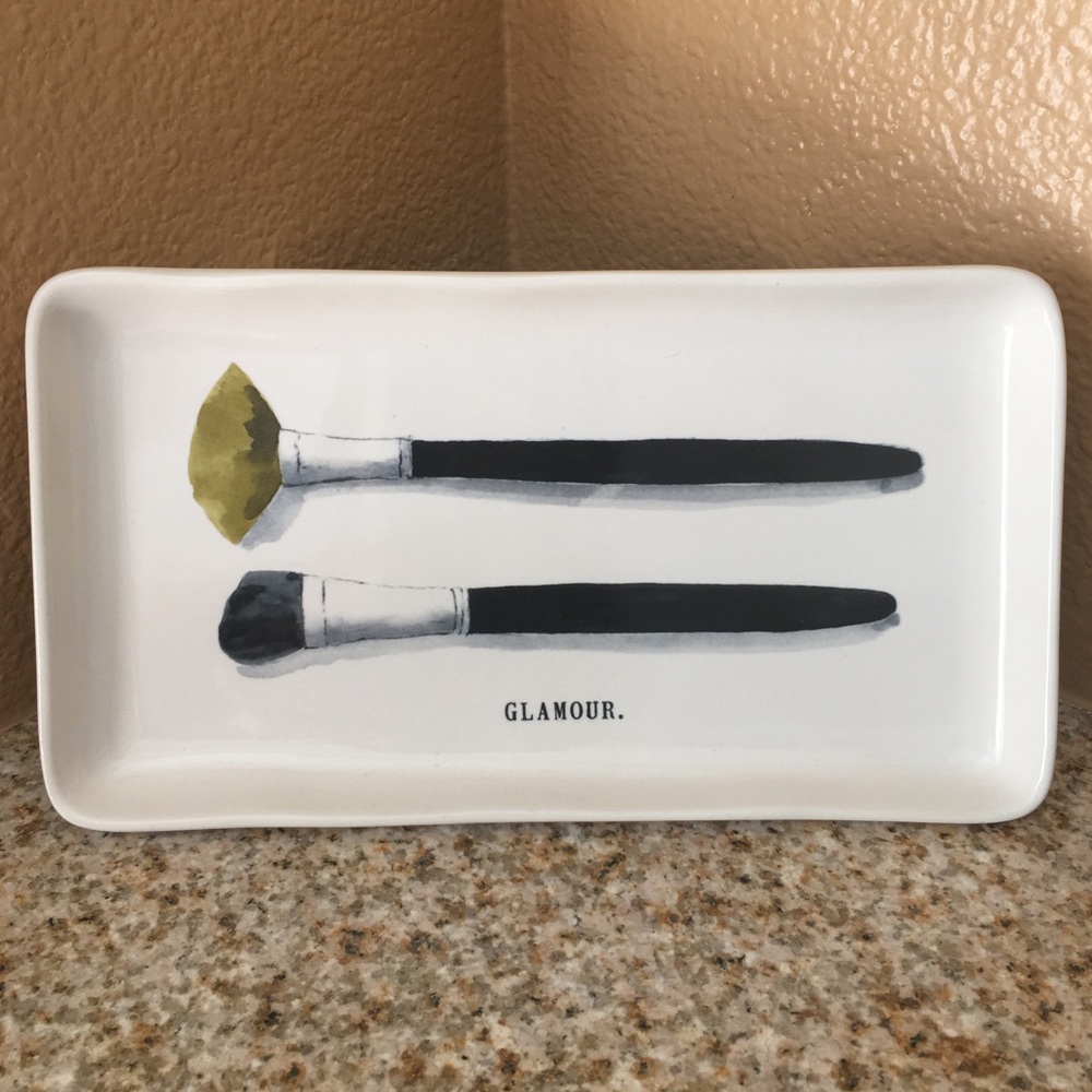 💄GLAMOUR & FLAWLESS💄 - Picture 4 of 5
